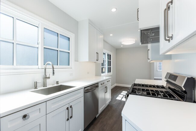 9927 A - Durant Drive Apartments