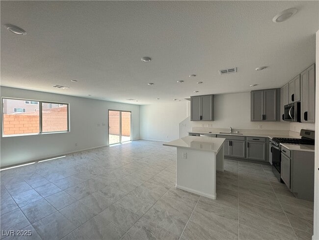Building Photo - 5331 Barcola Ave
