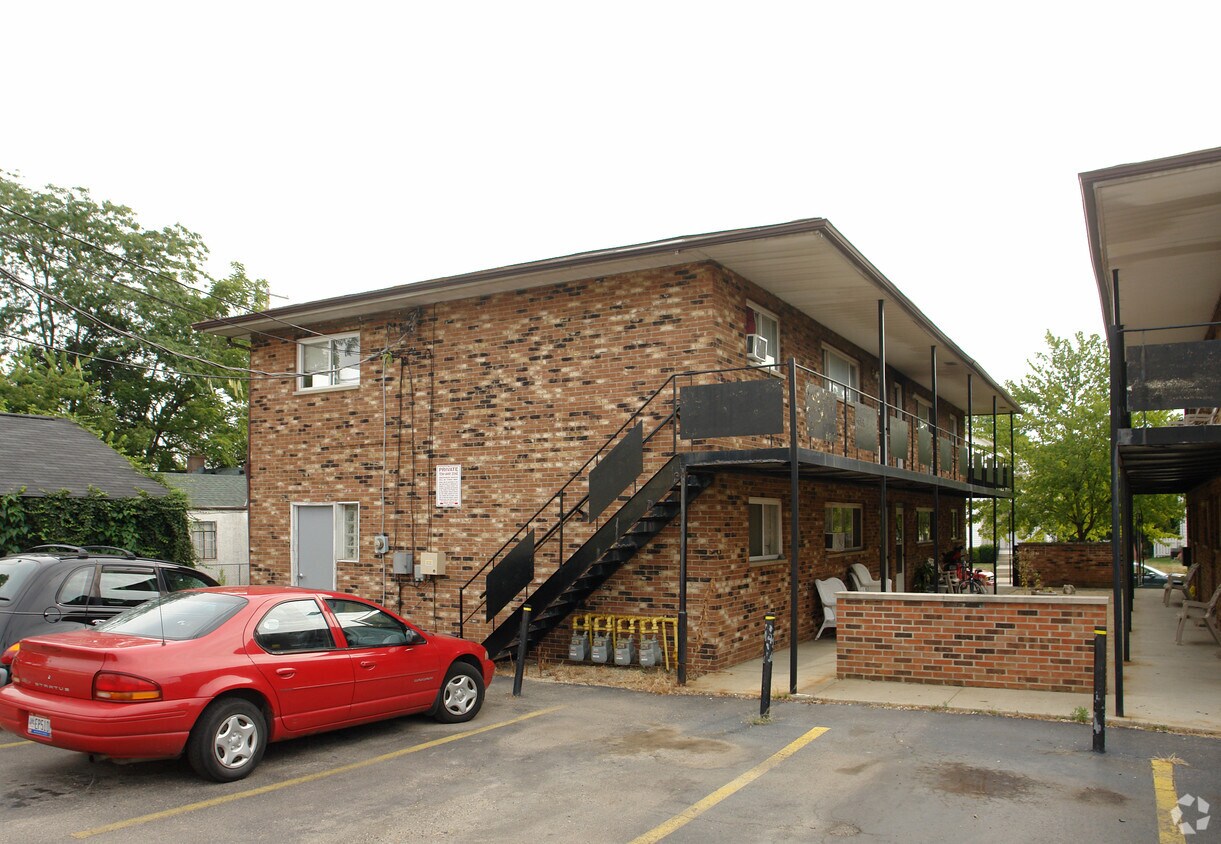 1477 Kenny Rd, Columbus, OH 43212 Apartments in Columbus, OH