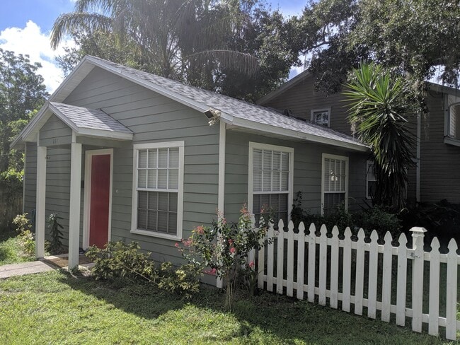 Photo - 111 Hill Ave (Orlando, FL) House