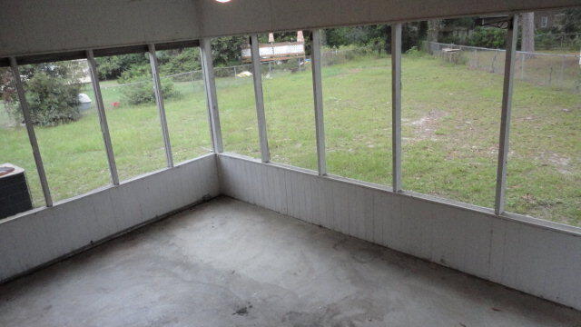 Foto del edificio - 662 Pringle Dr