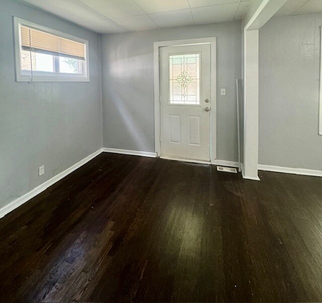 Foto del edificio - Charming 3-Bedroom 1-Bath Home with Modern...