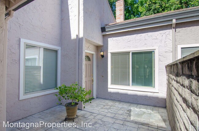 Building Photo - 3 br, 2.5 bath House - 2656 Kentworth Way
