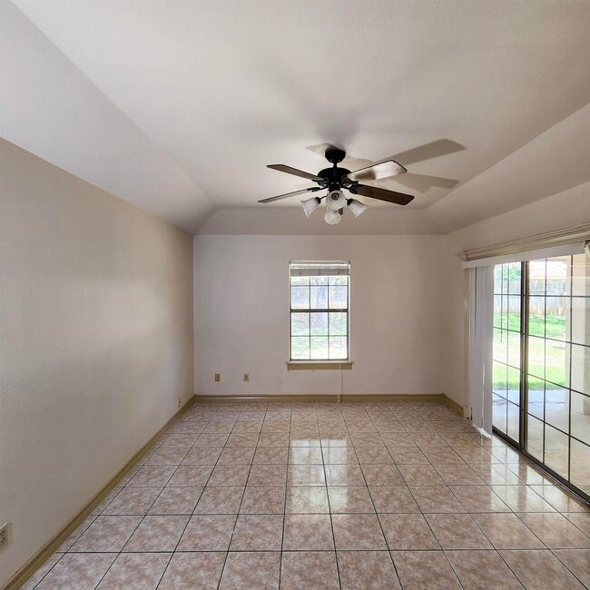 Foto del edificio - 8505 Ficus Cir