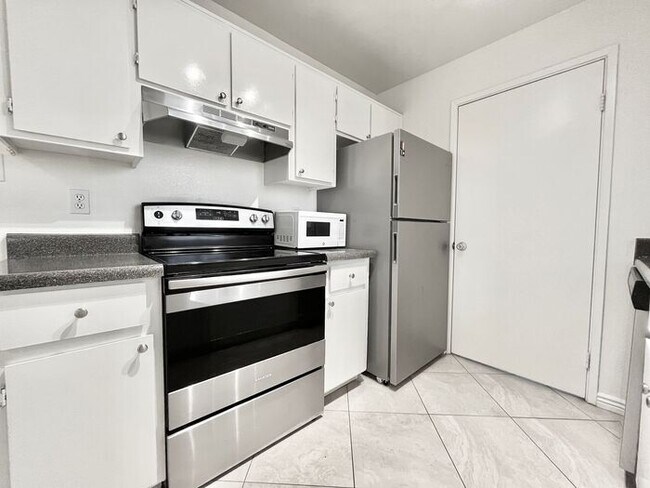 Foto del edificio - 16818 N 56th St