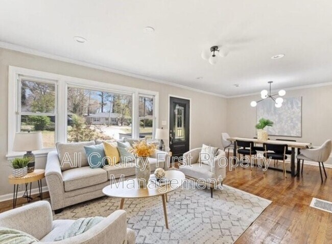 Foto del edificio - 1703 Derrill Dr