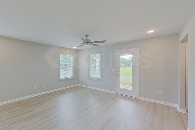 Foto del edificio - 656 June St