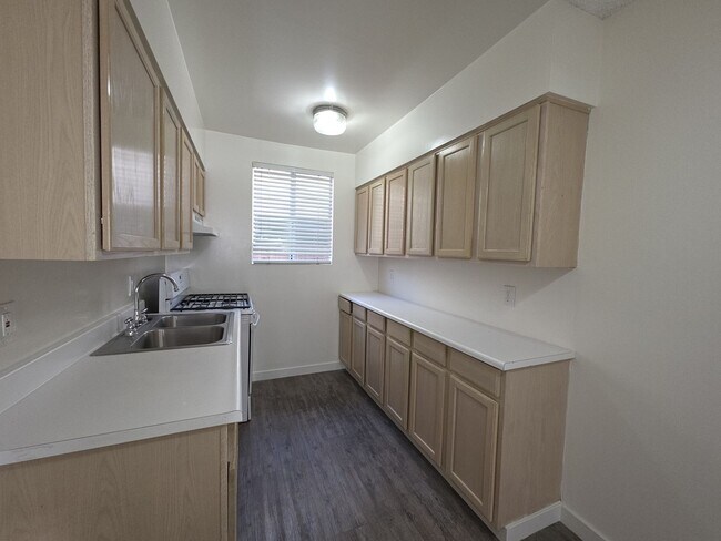 Foto del edificio - **$500 OFF THE FIRST MONTH'S RENT!!** Sherman Oaks 1 bed apartment