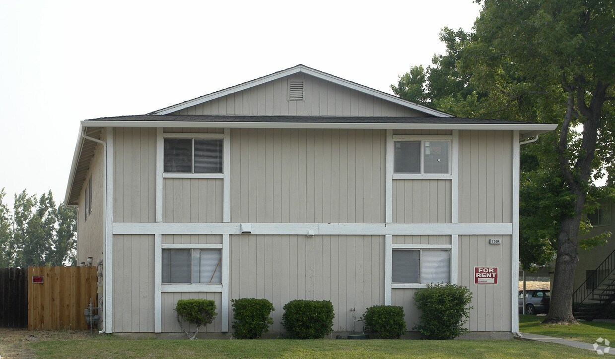 Foto del edificio - 1504 Sycamore Dr