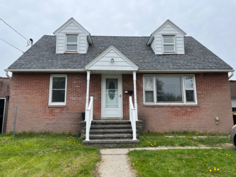 Primary Photo - 12 Birch Tree Rd