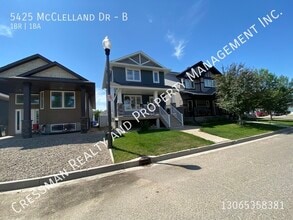 Building Photo - 5425 McClelland Dr