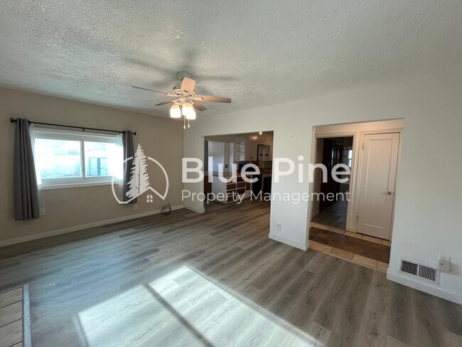 Foto del edificio - 108 Horrocks Dr