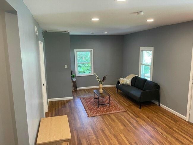 Building Photo - 2173 Lexington Ave
