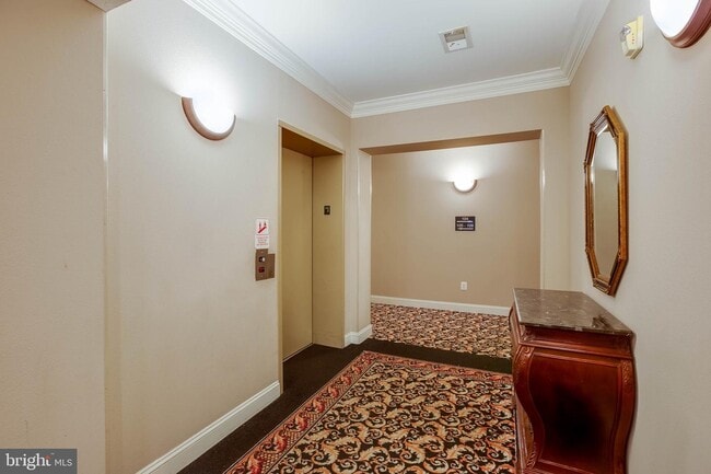 Building Photo - 5910 Great Star Dr