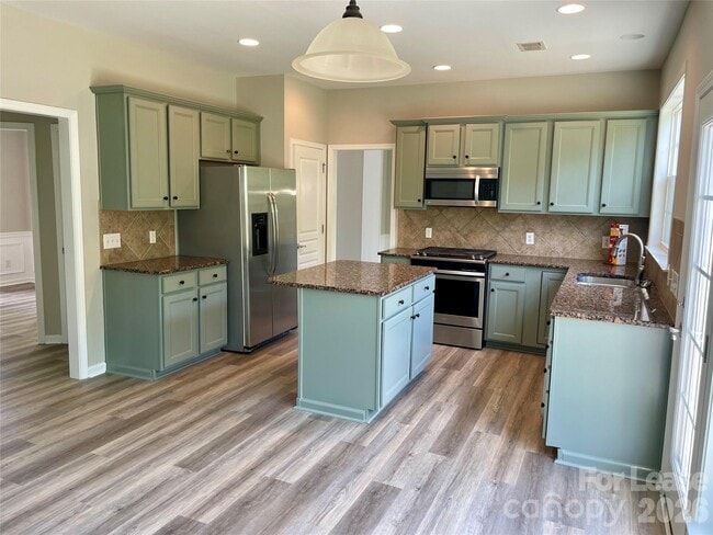 Building Photo - 7856 Lamington Dr