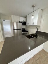 Building Photo - 7610 Red Robin Ln