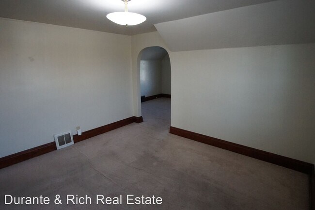 Foto del edificio - 1 br, 1 bath House - 901 Minnesota Ave.