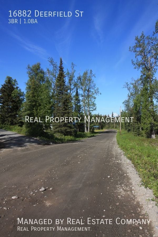 Building Photo - 16882 Deerfield St