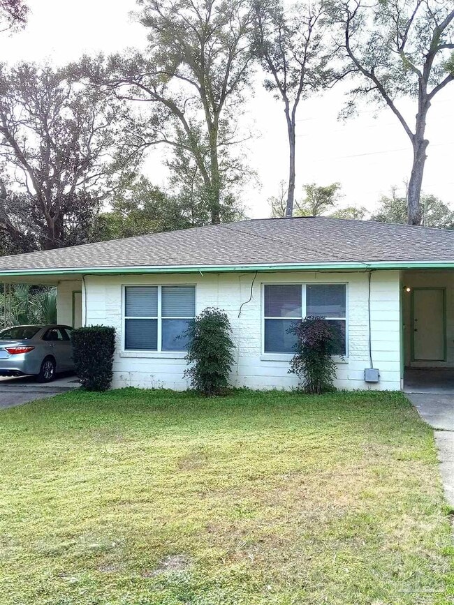 Building Photo - 419 N Wentworth St