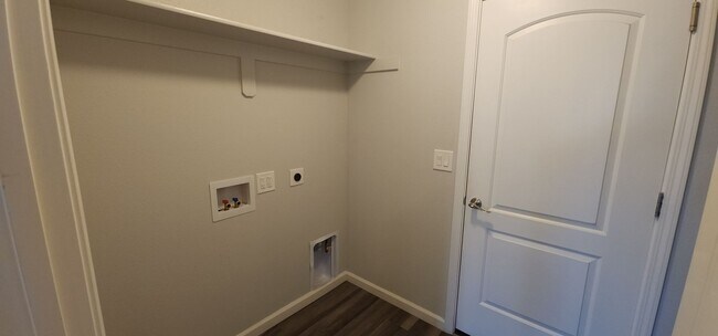 Foto del edificio - Beautiful 3 Bed 2 Bath Fallon Home