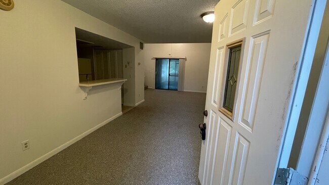 Foto del edificio - 5611 Colony Pine Cir