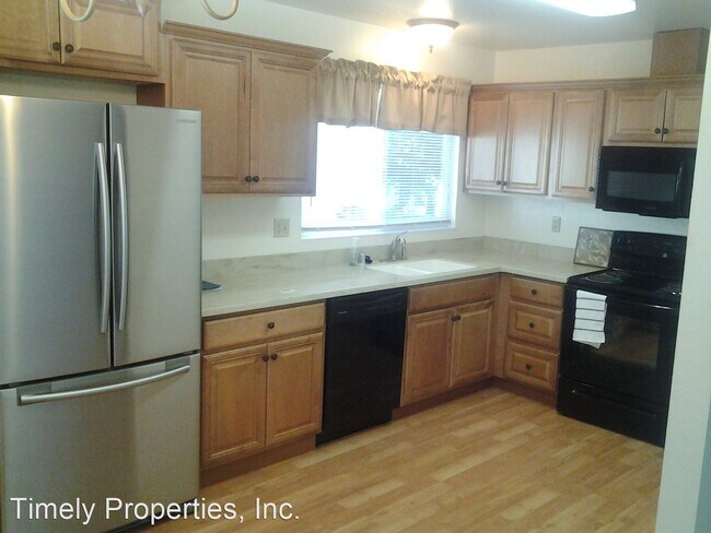 Foto del edificio - 4 br, 3 bath House - 244 Firelight Ct