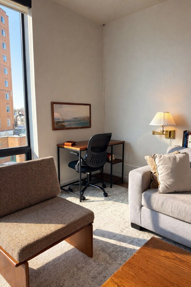 Foto del edificio - 1632 N Franklin Pl