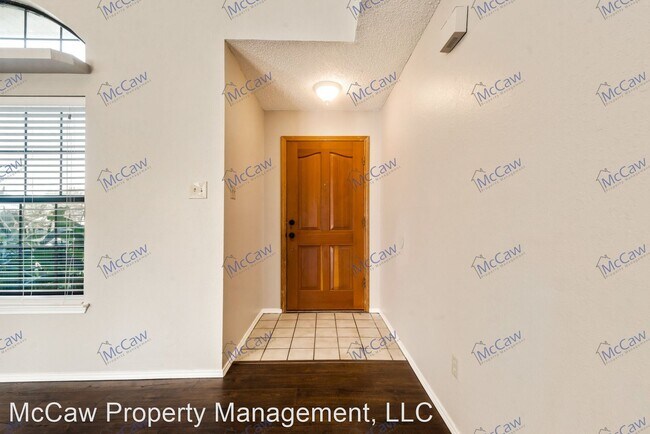 Building Photo - 3 br, 2 bath House - 212 Cutting Horse Ln.
