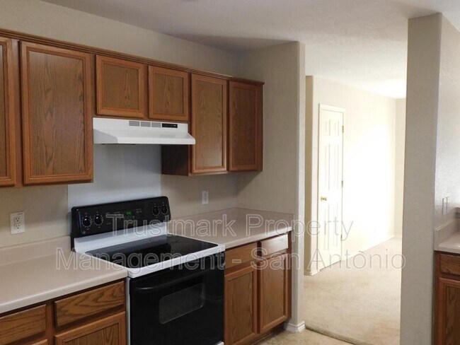 Foto del edificio - 6606 Buckhorn Cliff