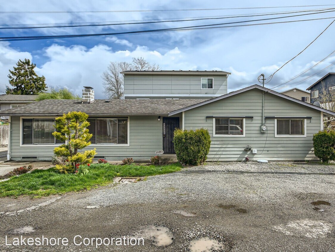 Foto principal - 3 br, 1.5 bath House - 3555A S Morgan St