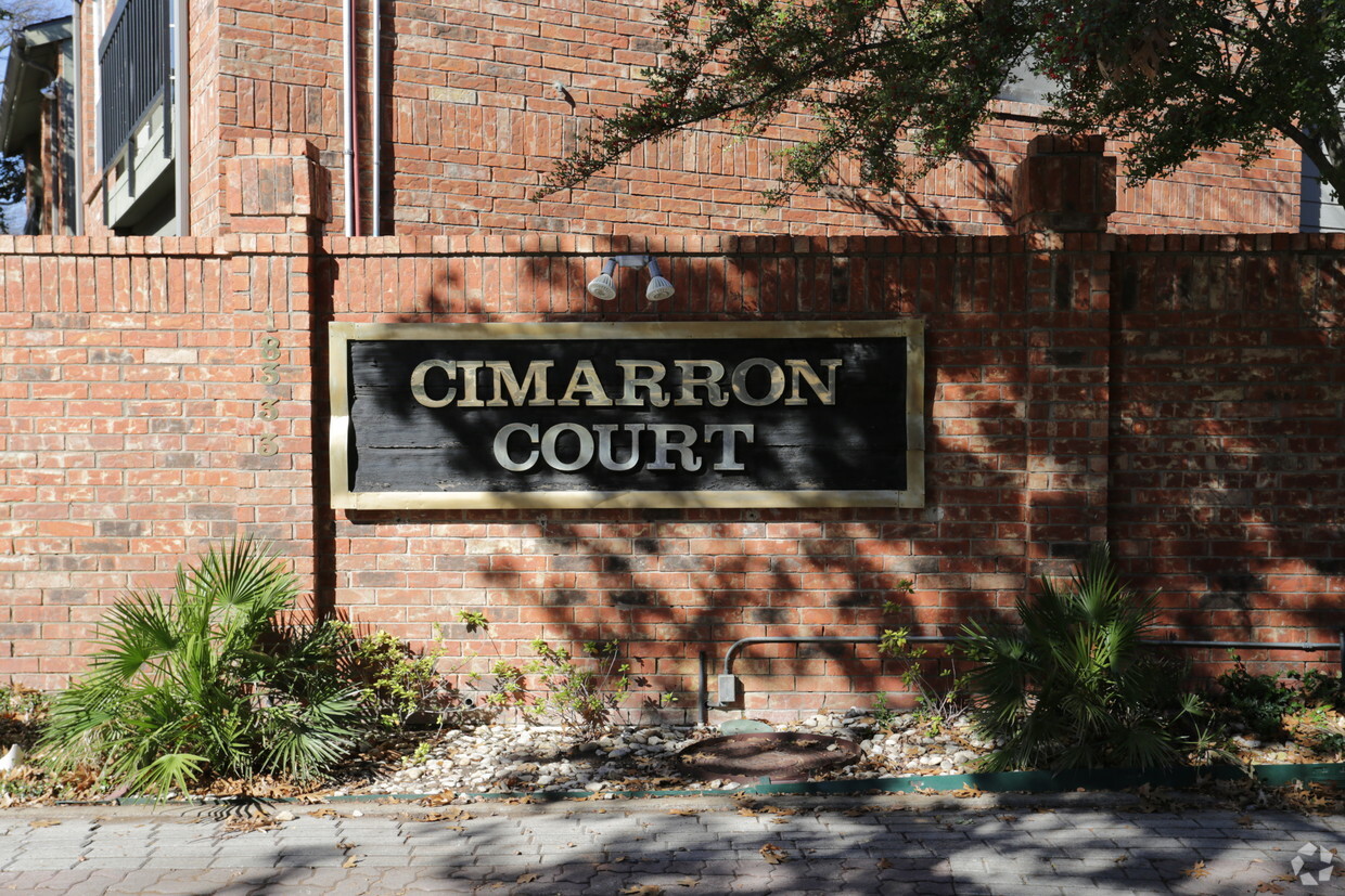 Primary Photo - Cimarron Court