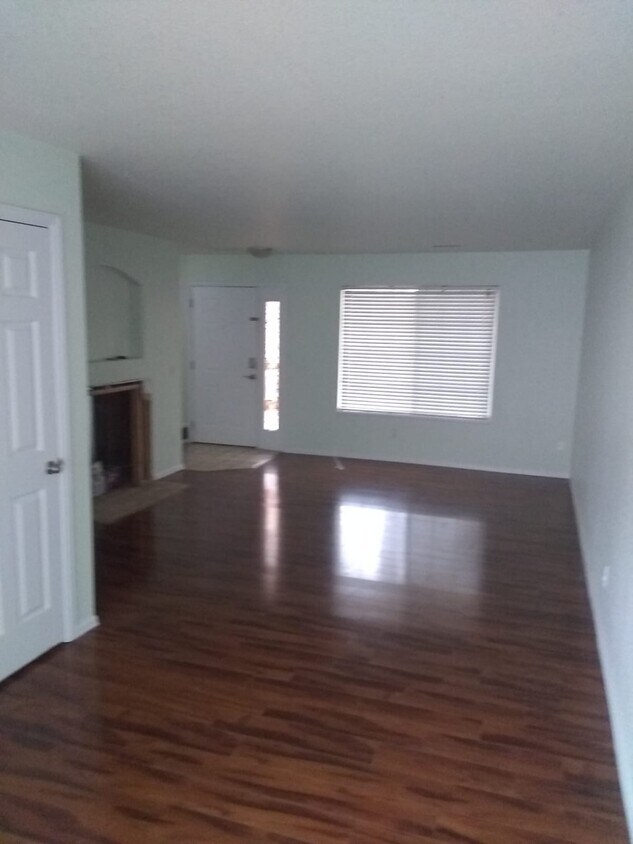 1372 S Cathay Ct, Aurora, CO 80017 Townhome Rentals in Aurora CO