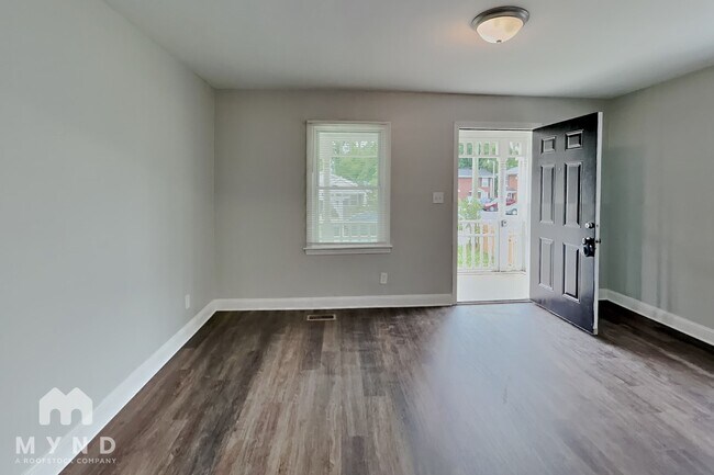 Building Photo - 302 Jones St