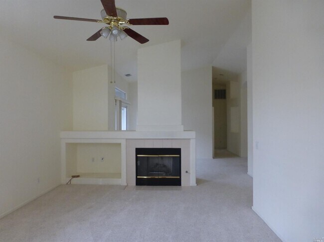 Foto del edificio - 248 Bartlett Ln