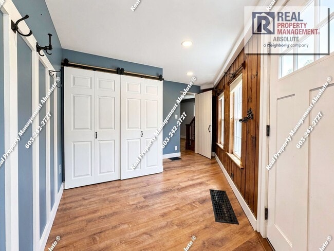 Building Photo - Claim a Piece of Nashua History! - Historic 3 bed 2 bath Single Family Home