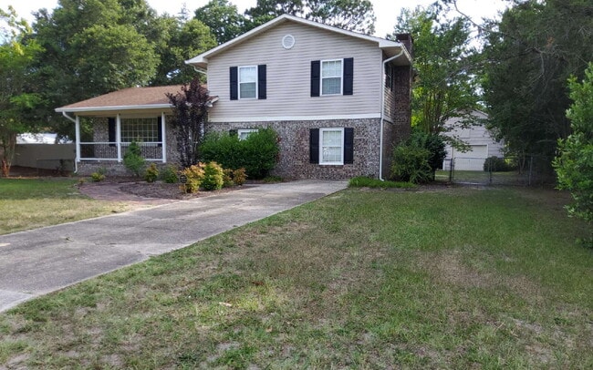 "Charming 3-Bed Oasis with Granite Touches & Cozy Fireplace on Spartan Road!" - "Charming 3-Bed Oasis with Granite Touches & Cozy Fireplace on Spartan Road!" Apartment