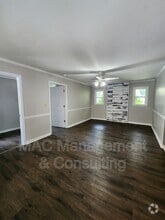 Building Photo - 340 E 14th St