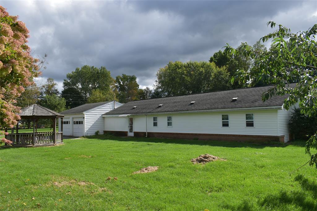 Primary Photo - 107 Bogart St