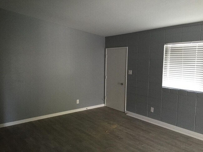 Foto del edificio - 6524 N 12th Pl