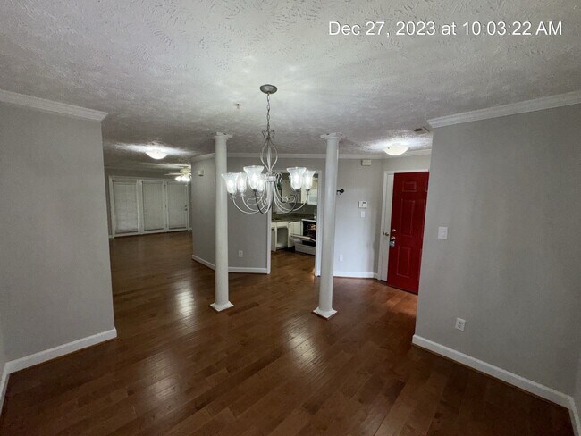 Building Photo - 332-5 Bubble Creek