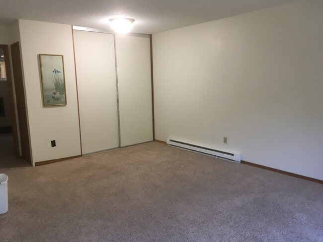 Building Photo - 1227 NE 27th ave