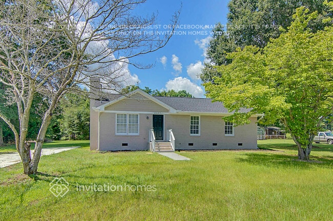 Foto del edificio - 2137 Cooper Branch Rd