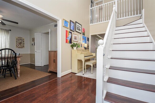 Foto del edificio - 2110 Willow Lake