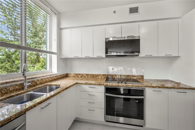 Foto del edificio - 510 NW 84th Ave