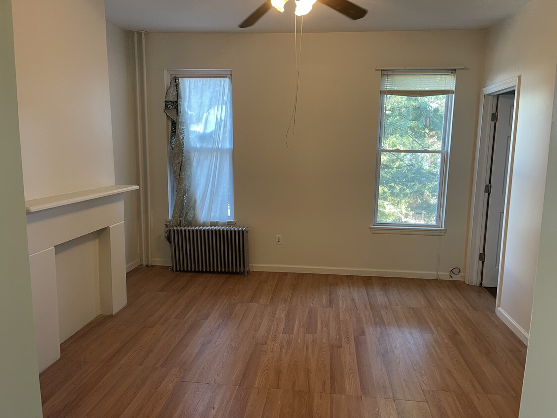 Primary Photo - 9429 86th St