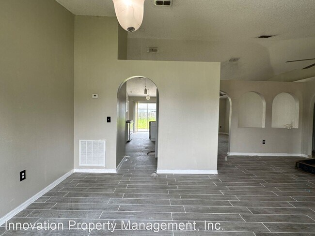Building Photo - 3 br, 2 bath House - 215 Great Yarmouth Ct.