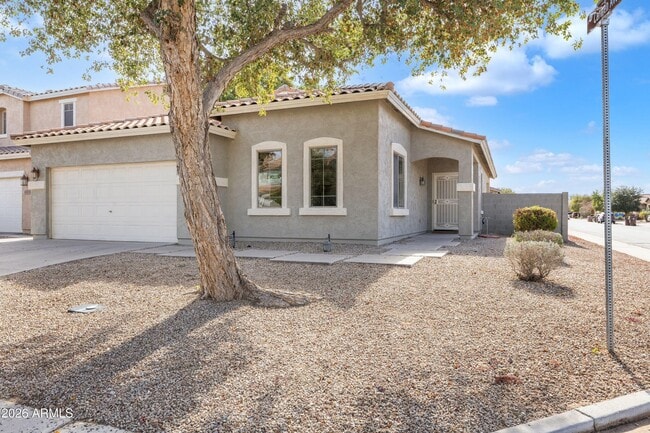 Building Photo - 45445 Gavilan Dr