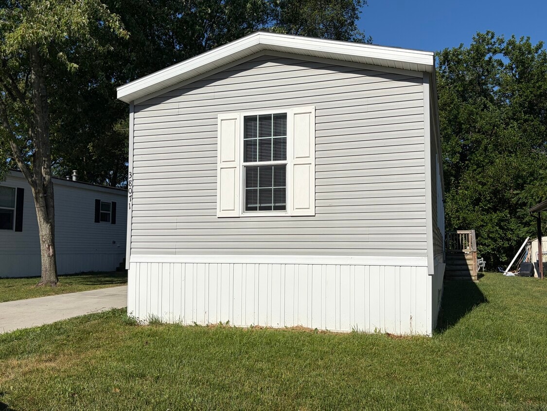 Building Photo - 38071 Cordon Ct