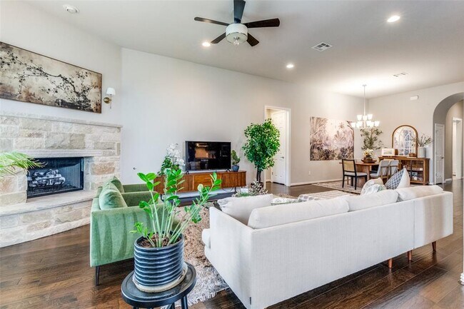 Building Photo - 4024 Castella Cove