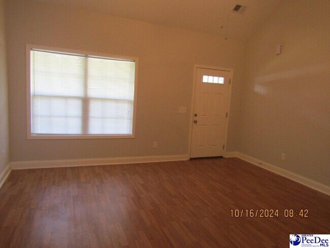 Building Photo - 1481 Rosedale St